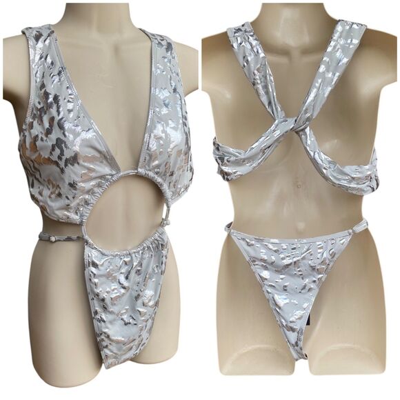 IconSwim jet setter swimsuit silver metallic animal print mob wife Size L nwt - Picture 1 of 10